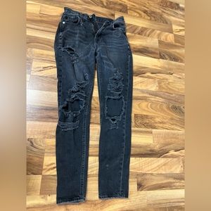 Black American Eagle mom jeans